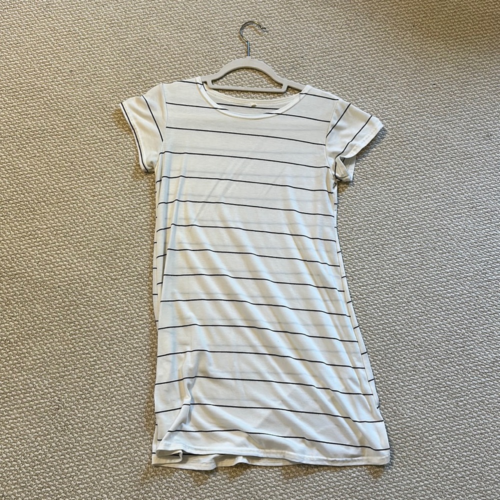 Size small striped t-shirt dress